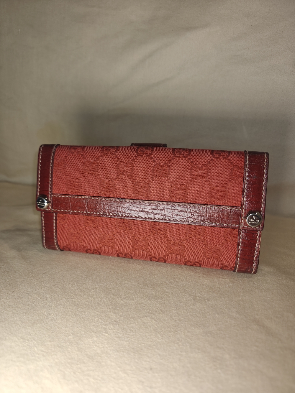 Vintage⭐Gucci Red Monogram Continental Wallet COA